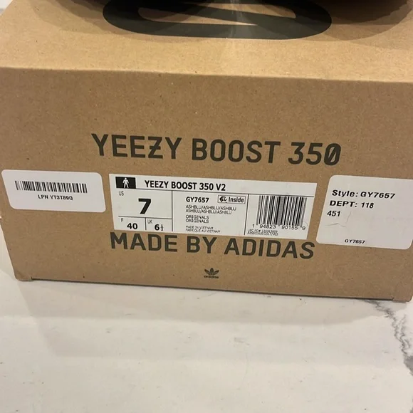 Yeezy boost 350 v2 ash blue size 7